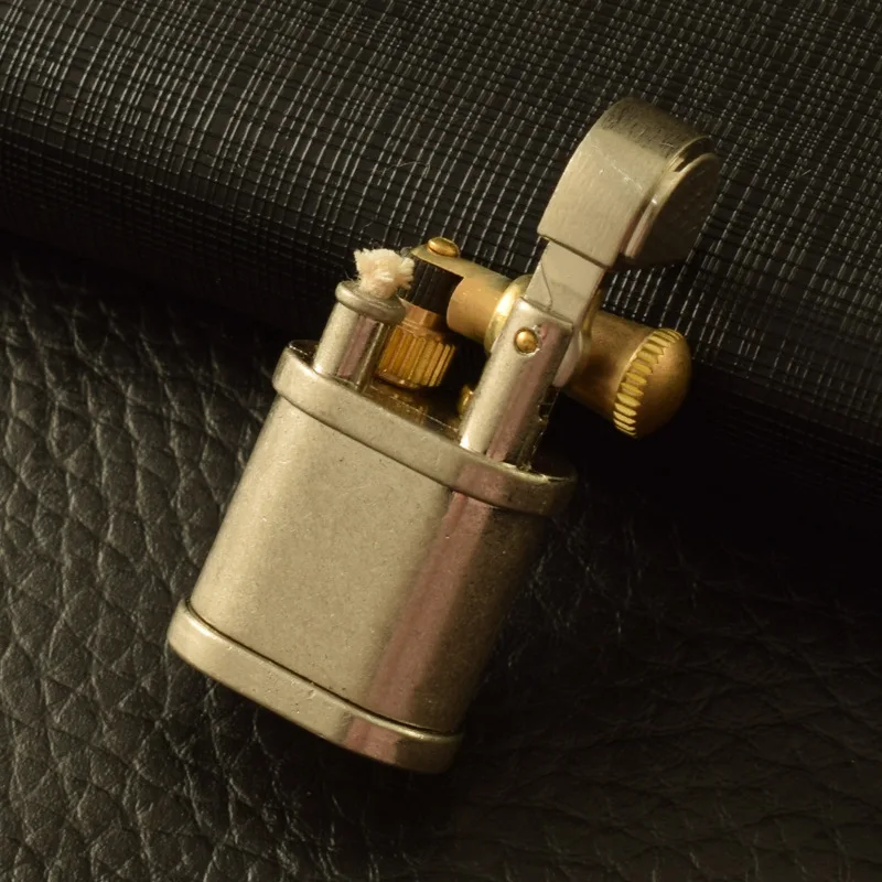 HY703 Mini Small Steel Cannon Kerosine Lighter, Nostalgic Old-fashioned Arm Lift Wheel Creative Trend
