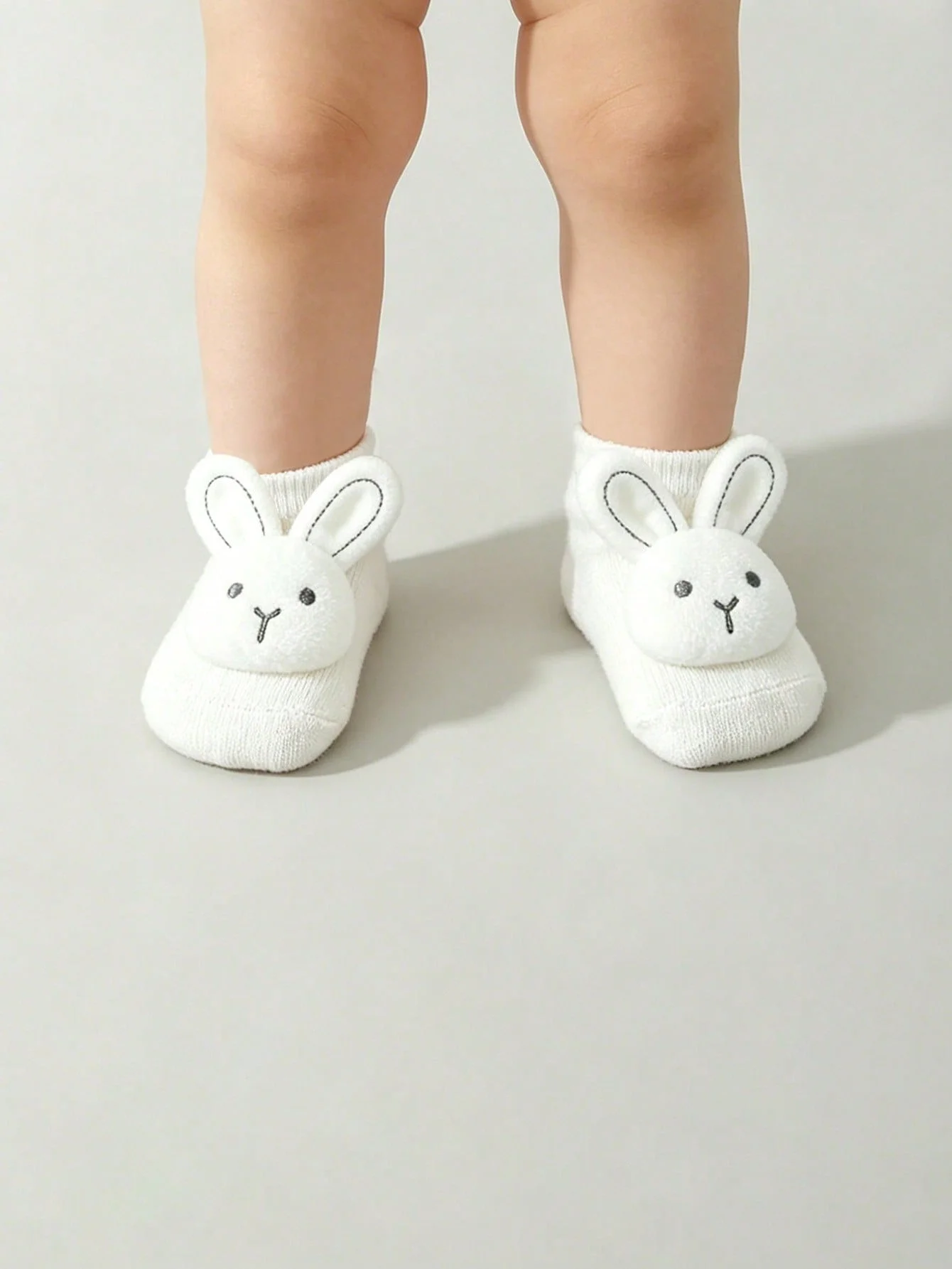 3 Paar süße und bezaubernde kurze Socken mit Hasenmuster für Babys, aus Baumwollmaterial, geeignet für Babys zum Tragen im Innenbereich – Detail 4
