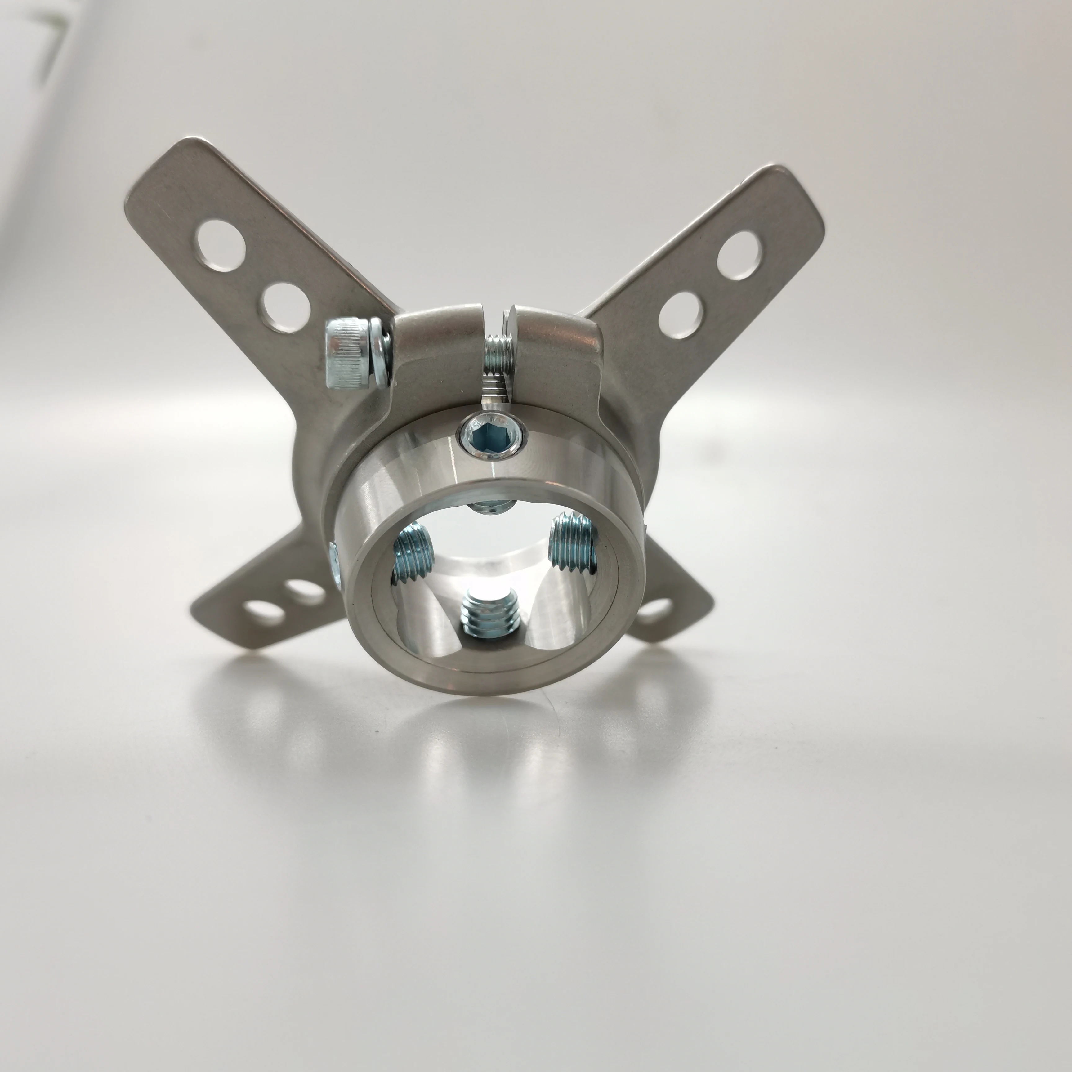 Manufacturer Customization Female Four Jaws Stainless Steel