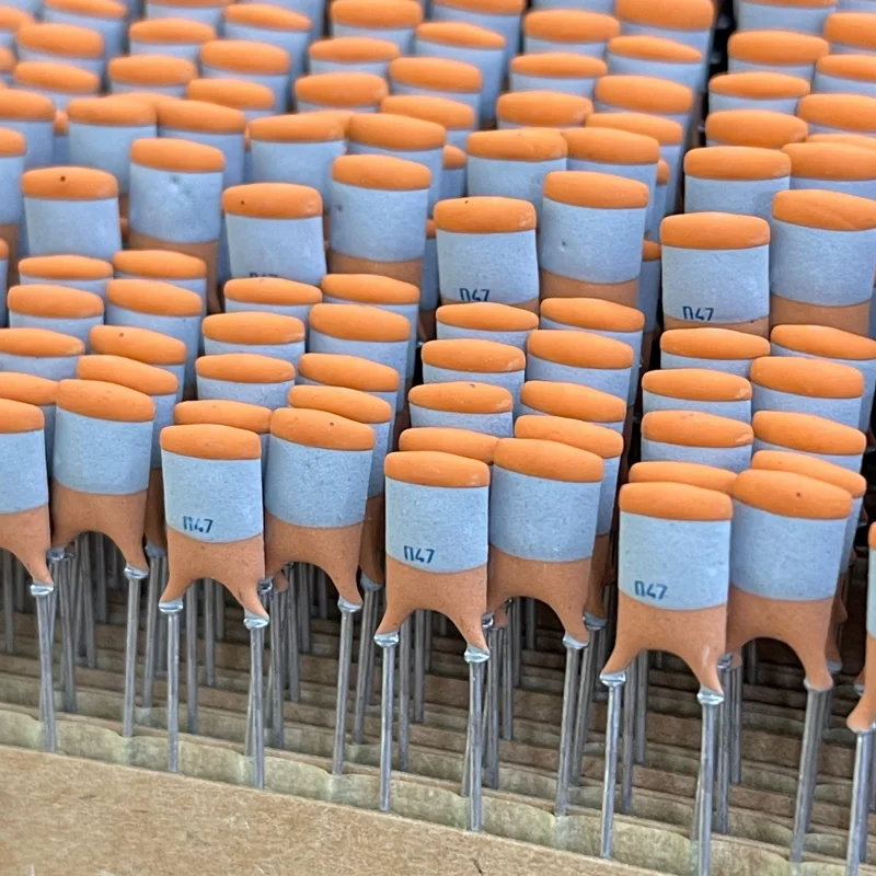 

5pcs470PF 100V N47 471K Copper-foot silver film ceramic capacitor P5