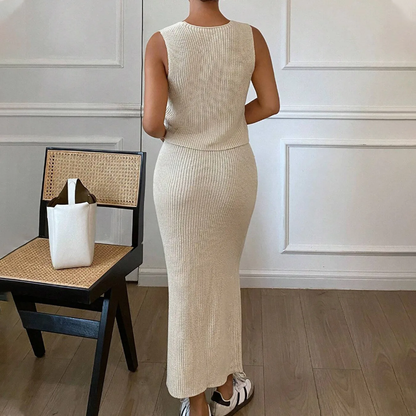 2025 Zomer Vrouwen Lange Rok Pak Mode Versieren Bloemen V-hals Vest Top Pakket Hippe Rok Set Elegante Gebreide Outfit 2-delige Set