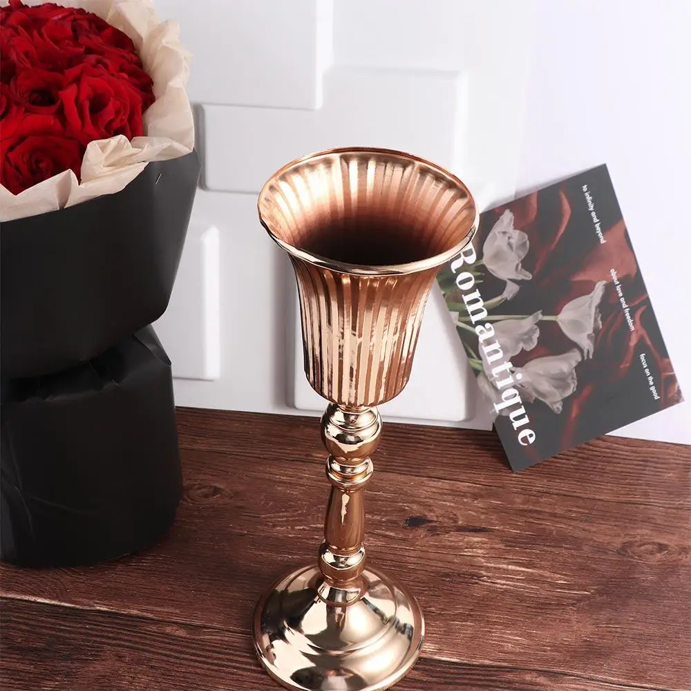 Romantic Wrought Iron Gold Iron Vase Anti-fall Golden Wedding Photo Props FIower Art Simulated Flower Holders Living Room