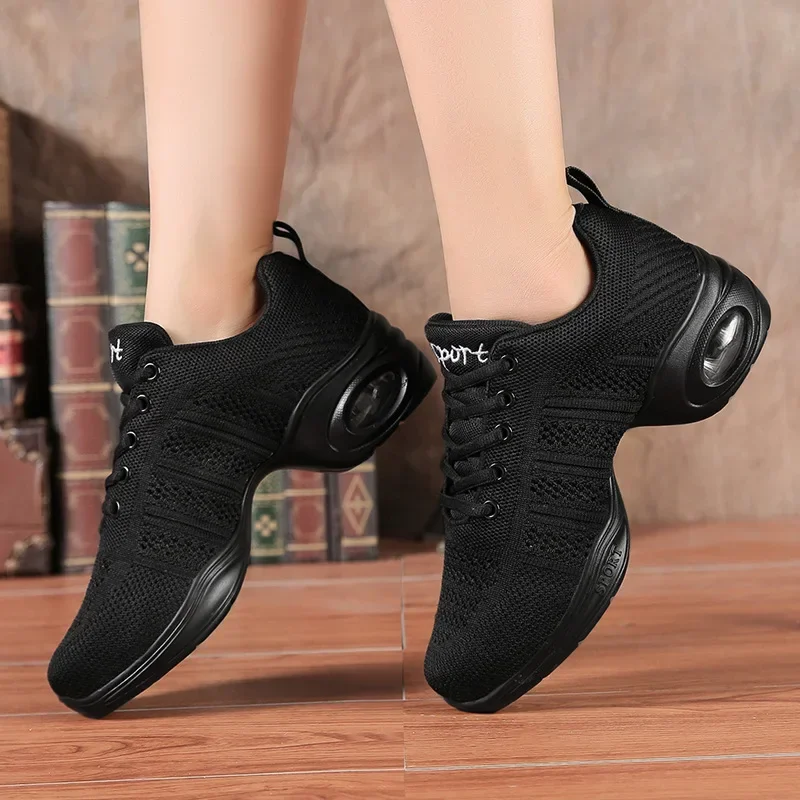 

Women Aerobics Shoes Dance Sneakers White Jazz Dance Shoes Adult Competitive Girls Hip-hop Dancing Shoes Sneakers