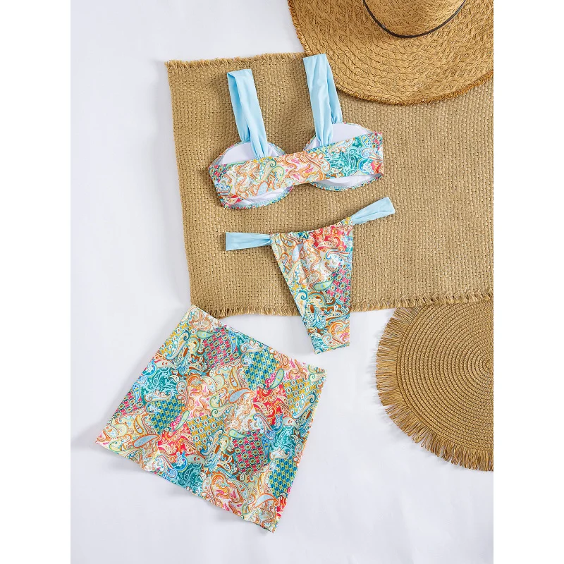 حقيبة ناعمة جديدة مطبوعة بحزام سميك بدون ظهر لحفلات الشاطئ للنساء مع تنورة ملفوفة