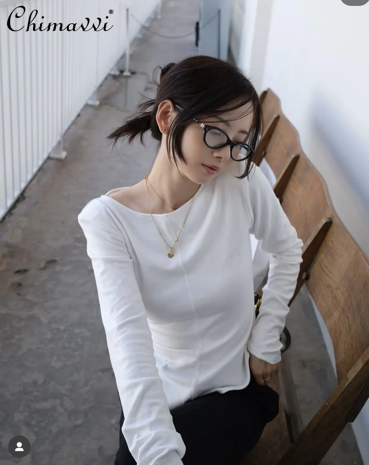 

Женская тонкая флисовая футболка в японском стиле с круглым вырезом и закругленными краями, с длинным рукавом, повседневная, элегантная, базовая