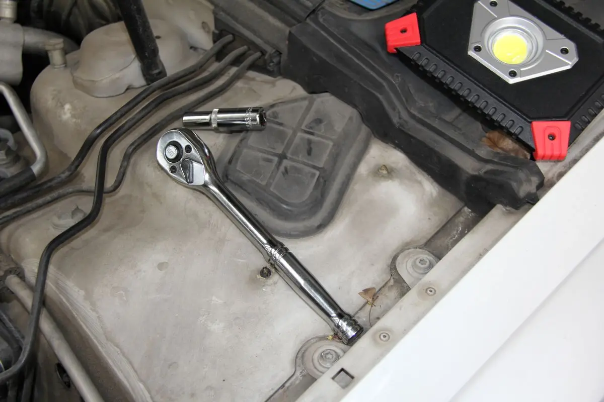 2 PC 3/8 Zoll Antrieb 100 Zähne Schnellspanner Ratschenschlüssel und Universal-Steckschlüssel mit Griff und Ratschenschlüssel