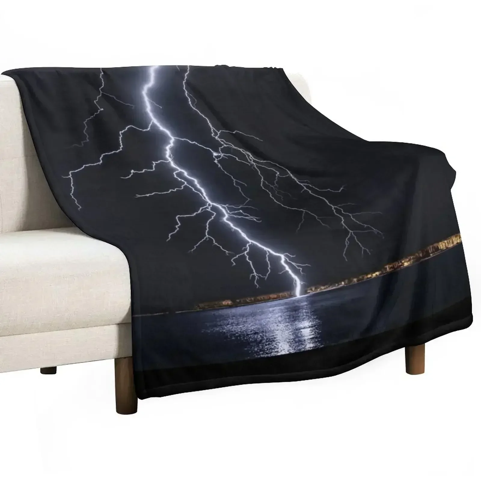 Lightning Bolt Struck Throw Blanket Durable Warm Blanket for Daily Home Use