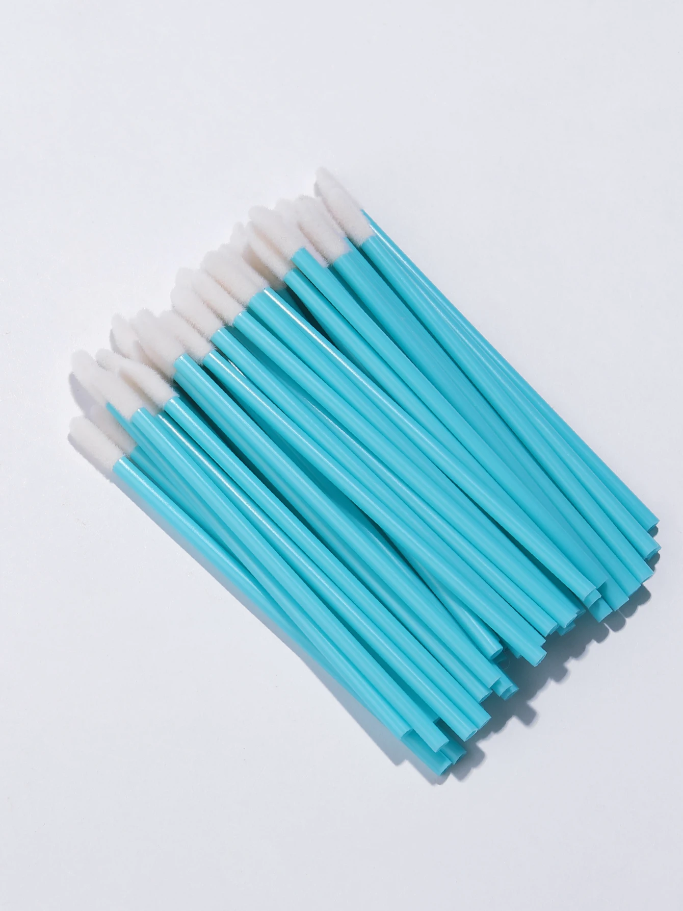 50 個使い捨てリップブラシまつげメイクブラシまつげエクステンションマスカラアプリケーター口紅ワンドセットメイクアップツール