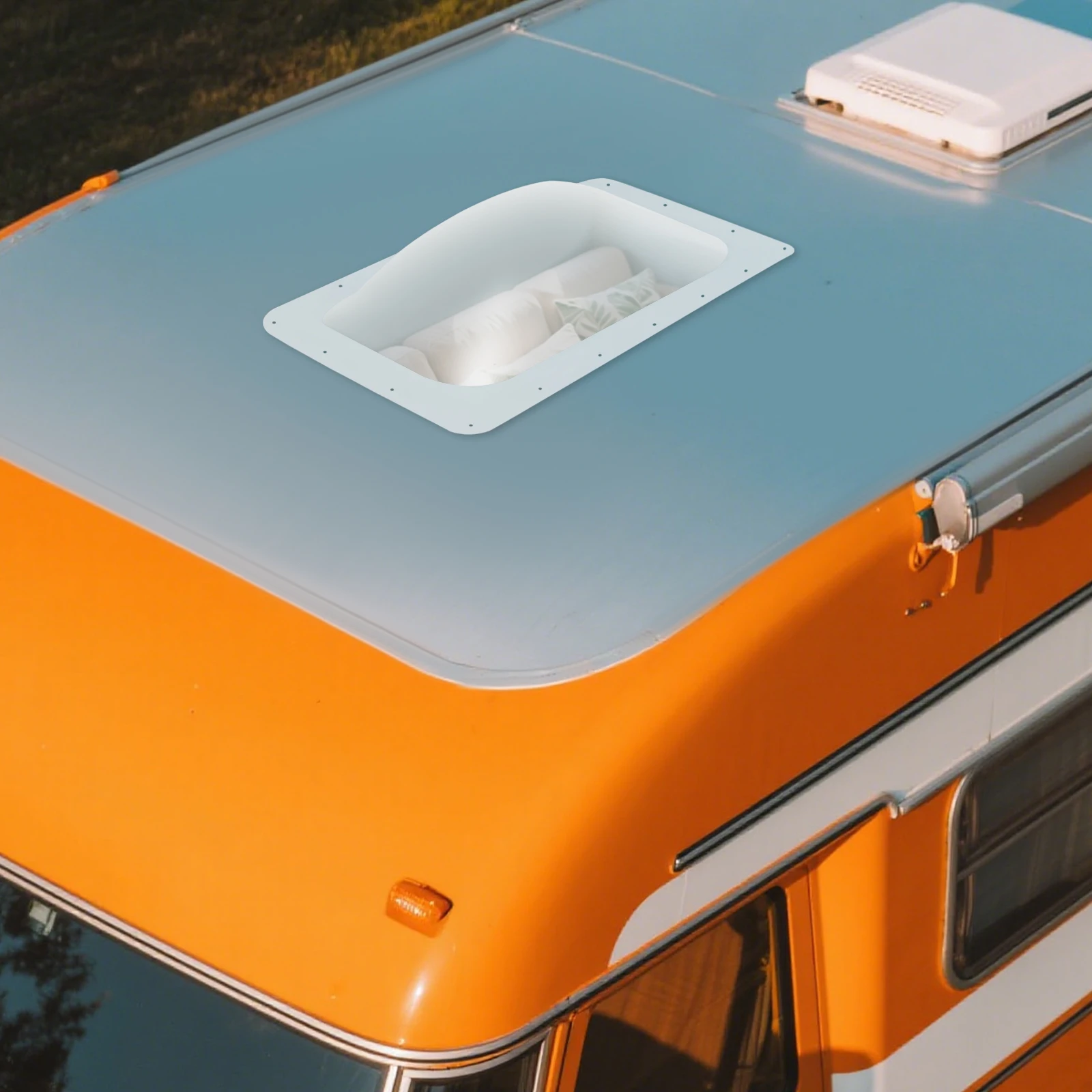 

14*22in RV Skylight Outer Dome RV Skylight Replacement Cover Camper RV Skylight Outer Cover Fit for RVs Campers Clear/Smoky