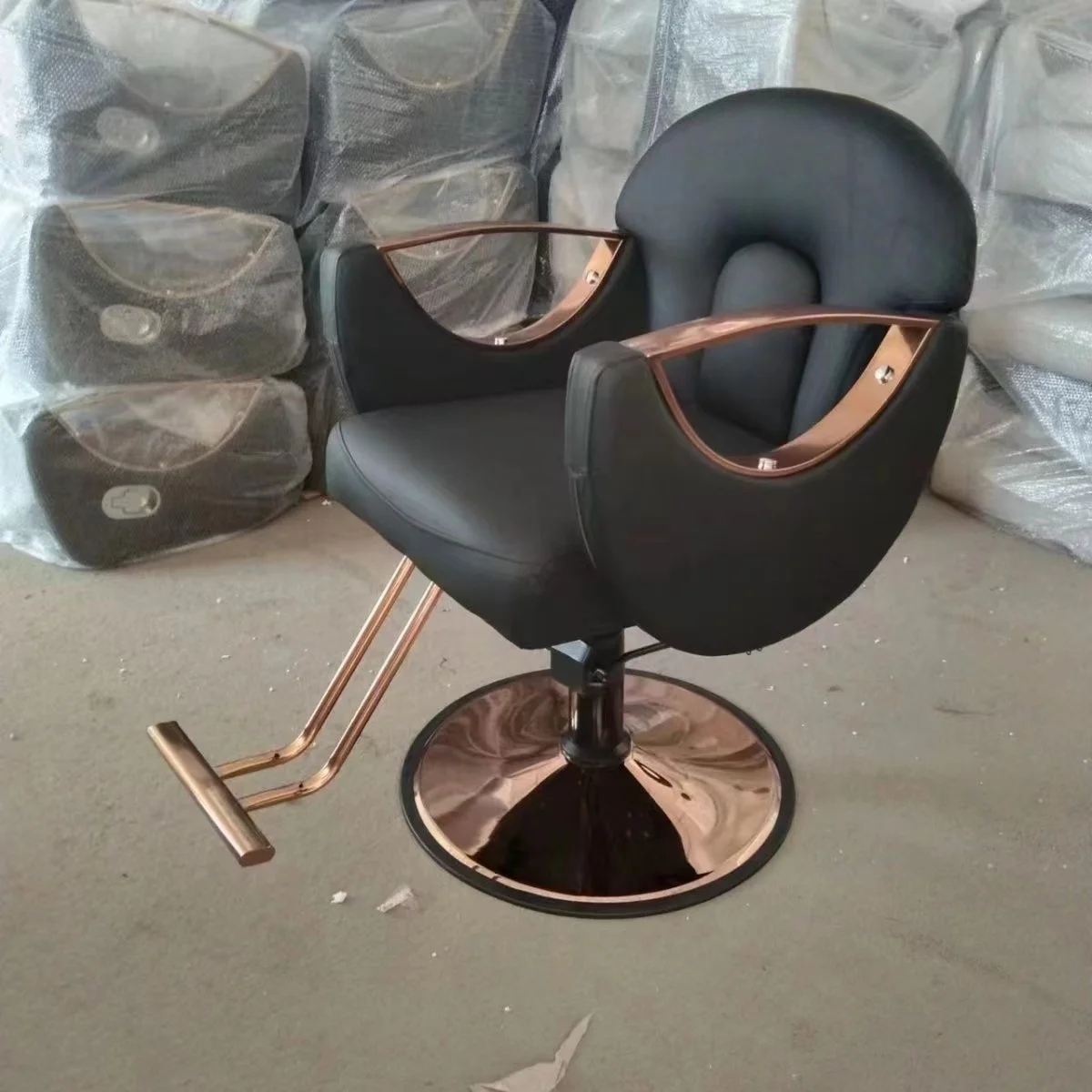 Most Popular Modern Beauty Salon Furniture Barber Chair Reclining Styling Chair Barbershop Golden Barber Chair