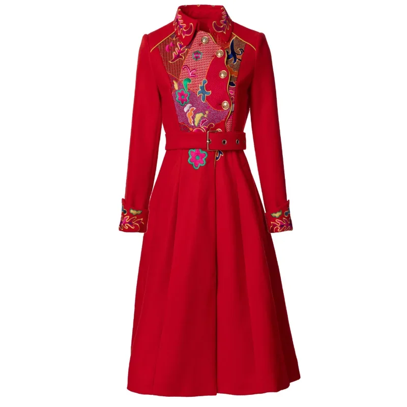 Heavy Industry Flower Embroidery Collar Gold Button Long Sleeve Belt Black Coat Coat Autumn/Winter Women's New Collection 2024