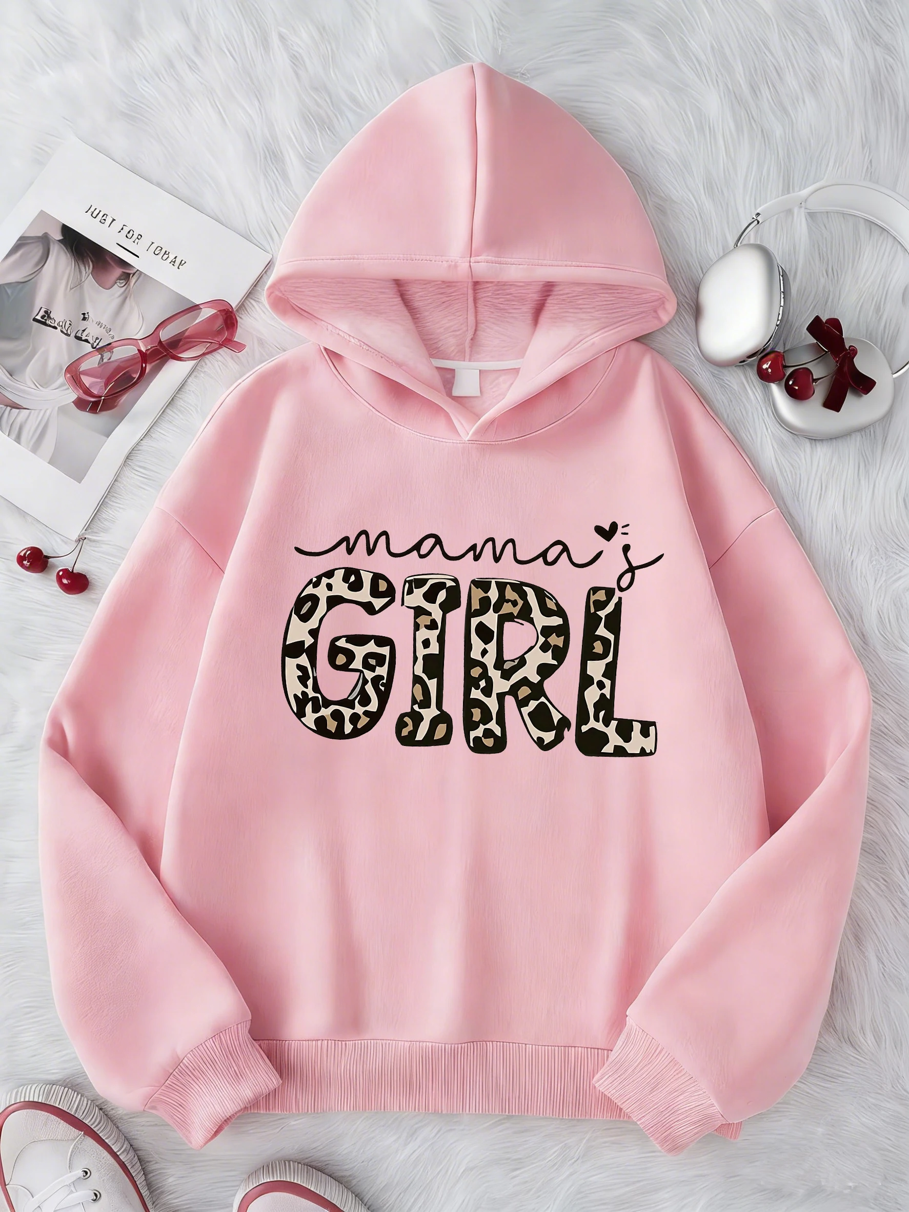 Langarm-Sweatshirt mit „Mama Girl“-Aufdruck für Mädchen im Frühling/Herbst, Kinderkleidung, süßer Kapuzenpullover für Jungen und Mädchen, lässige Kapuzenpullover