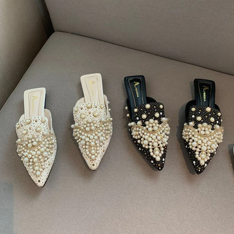 

Summer High End New Women Shoes Luxury Designer Slipper France Style Girl Pearl Casual Sandals Girl Heels Pointed Toe Loafers
