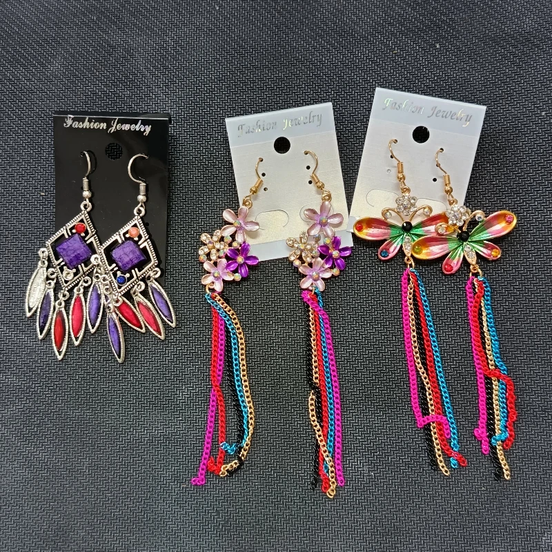 Casuale 1/10/30/50 pezzi Set di gioielli colorati Collana Orecchini Anelli Bracciali Ciondolo Donna Stile vibrante Regalo