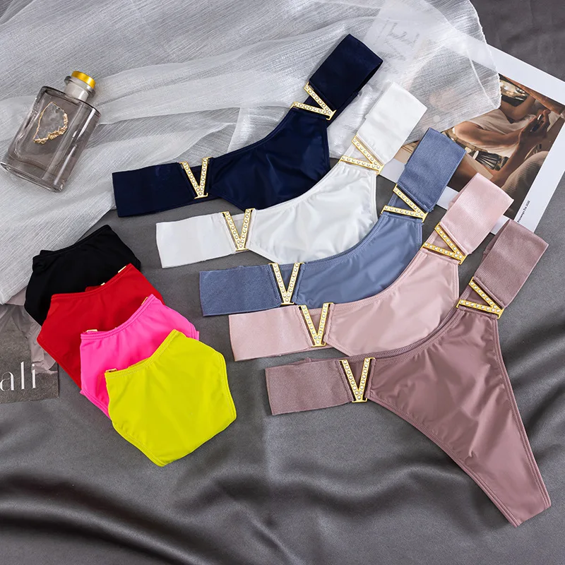 V Metal Rhinestone Ice Silk Sexy Underwear women's Soft Cotton Crotch Breathable Thongs Fashion Shiny Seamless Briefs Lingerie