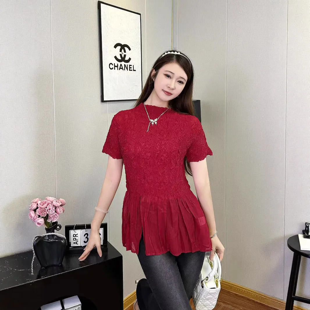

Miyake Style Embossed Pleated Fashionable Short-sleeved T-shirt for Women Solid Color Versatile High-end Base Shirt Commuter Top