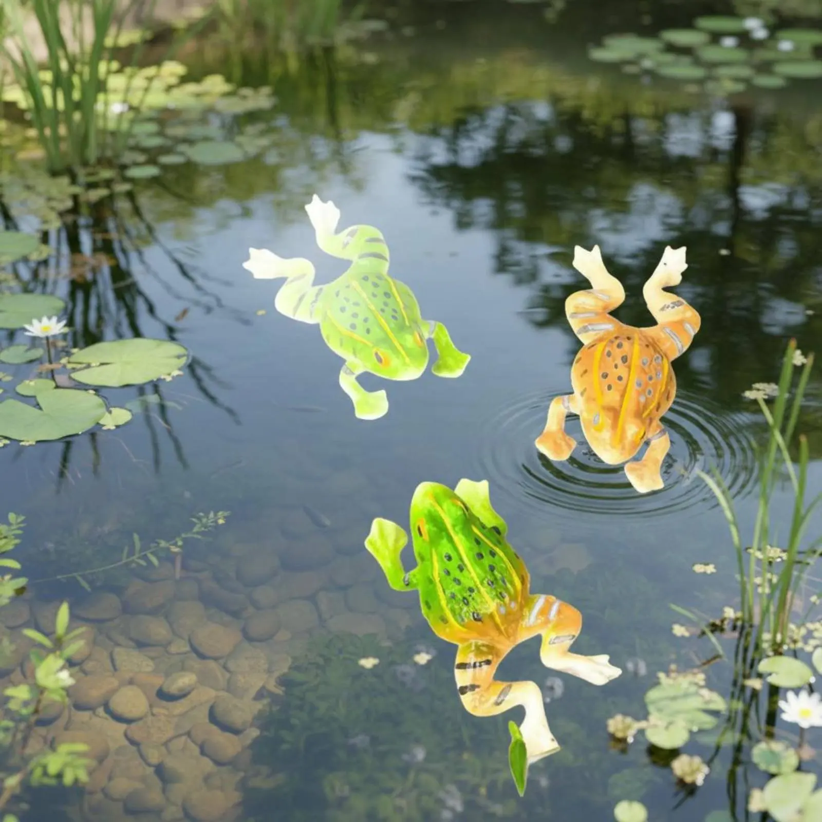 Resin Frog Statue Realistic Mini Frog Garden Figurine Outdoor Decor Cute Long-Lasting for Pond, Terrarium