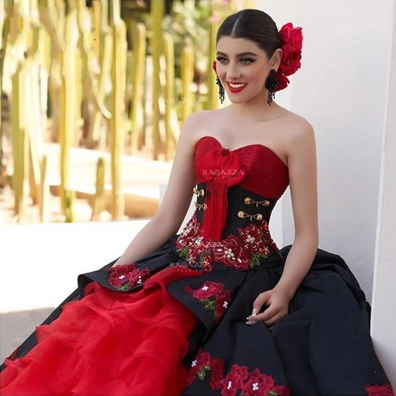 Stickerei schwarz Ballkleid Quince anera Kleider von der Schulter Rüschen mexikanische süße 16 Kleider Vestidos de Quince aneras Brauch