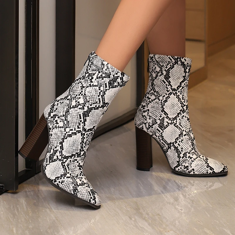 Blue Dnim Jeans Cowboy Boots for Women Winter Snake Pattern Leopard Print Black Silver High Heels Ankle Booties Botas Femininas