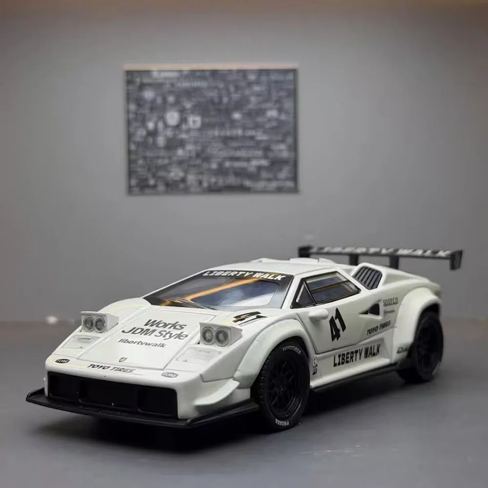1:32 Lambor Countach LBWK SVJ63 Cars Toys Models Doors Opened Miniature Vehicles with Light Sound Sports Car Toddler Kids Gifts
