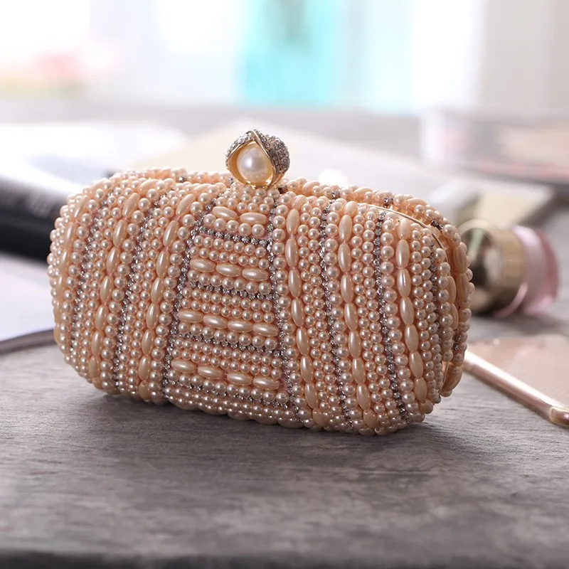 

Винтажный клатч с жемчужной отделкой - элегантная вечерняя сумка с ремешком-цепочкой для платьев и официальных мероприятий Нишевая дизайнерская сумка через плечо с геометрическим рисунком