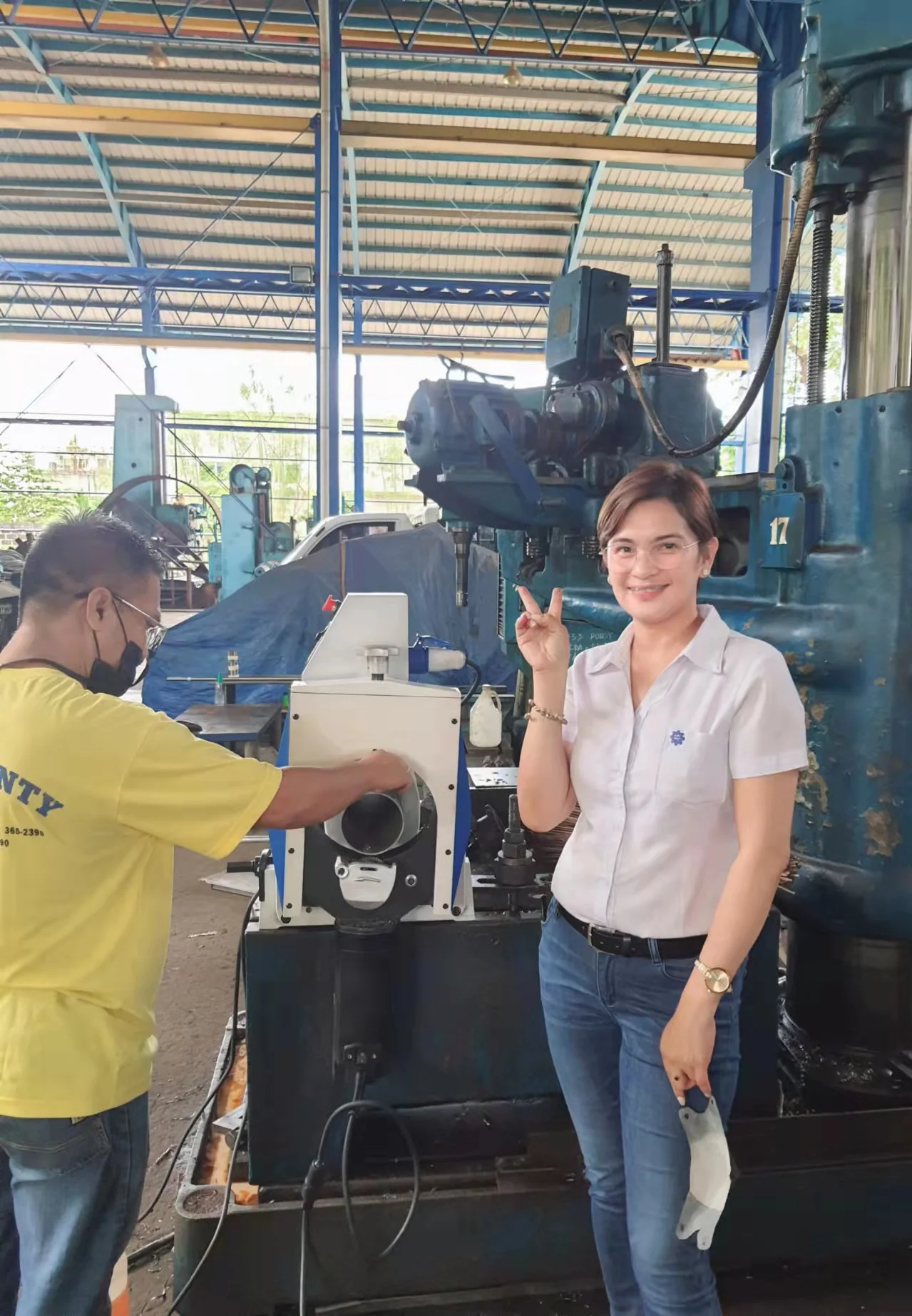 HX4 Electric Automatic Stainless Steel Pipe Tube Cutting Saw Machine for PVC Aluminum Plastic Alloy Core Engine Bearing