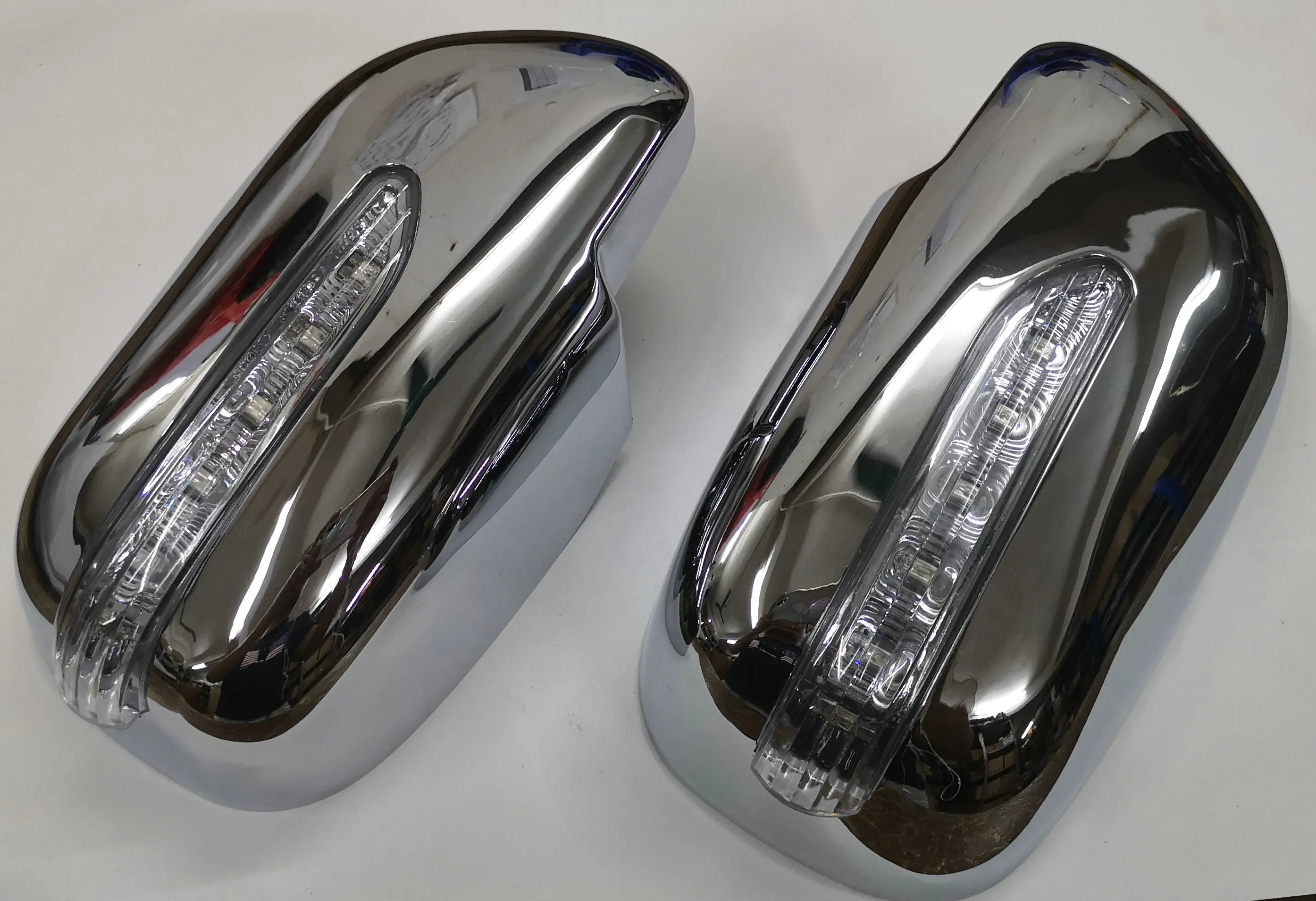 

Chrome Styling Side Mirror Cover with LED Side Blinker For Toyota Yaris 2nd Generation 2005-2011