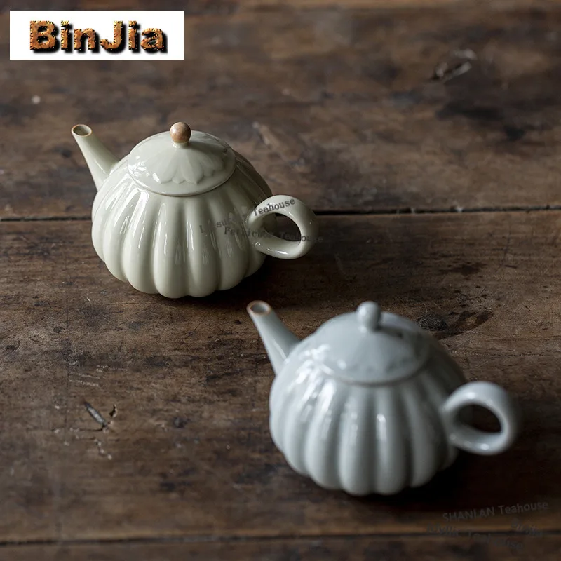 120ml Relief Chrysanthemum Petals Teapot Handmade Tea Infuser Pot Household Tea Maker Kettle With Ball Hole Tableware Craft