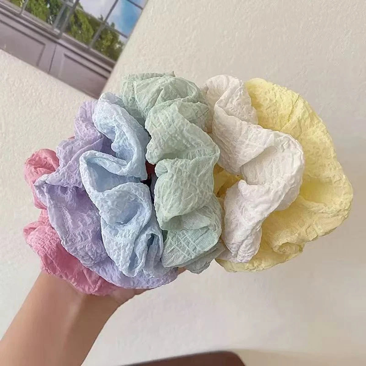 7 Stück Neue Gänseblümchen/Crêpe-Haargummis, Süßes Temperament, Vielseitig für den Alltag, Plissierte Haargummis für Pferdeschwänze und Dutt – Detail 3