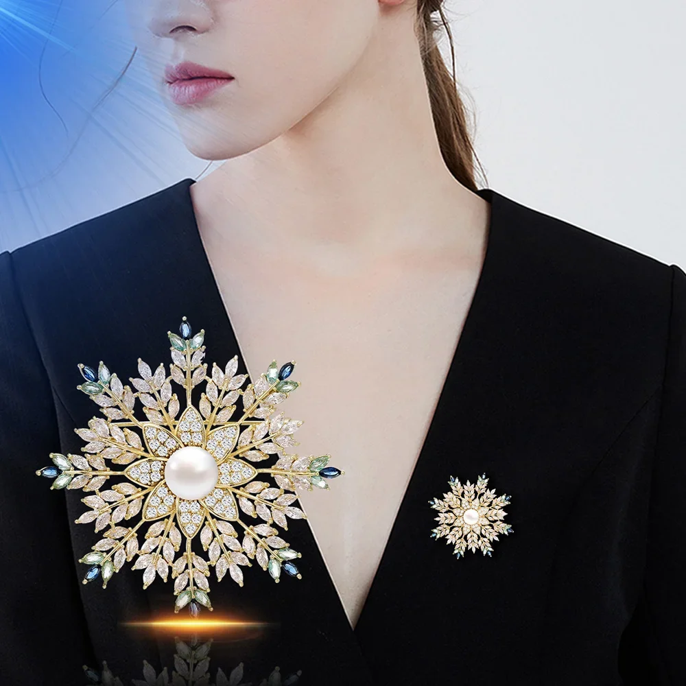 

New Natural Pearl Snowflake Brooch Jewelry Exquisite Full Crystal Zircon Inlaid Women's Pin Corsage Scarf Pin Banquet Gift