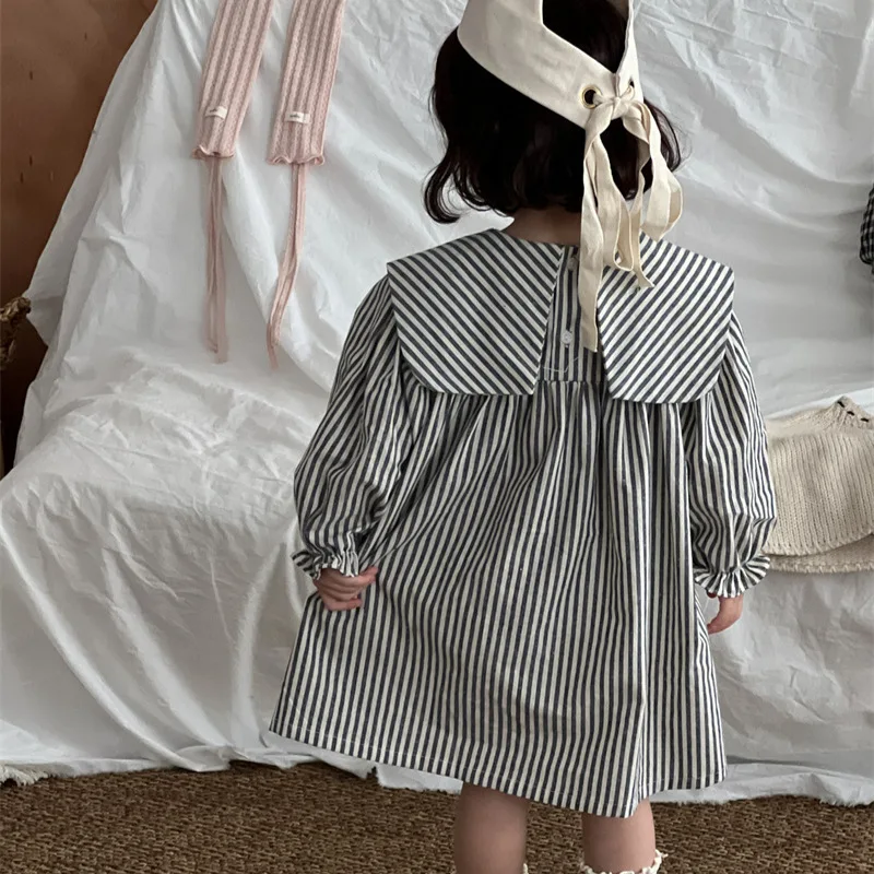 Autumn New Product Korean Version Children's Striped Square Neck Dress 2026 Girls' Sweet Forest Style Pocket Long Sleeved Skirt