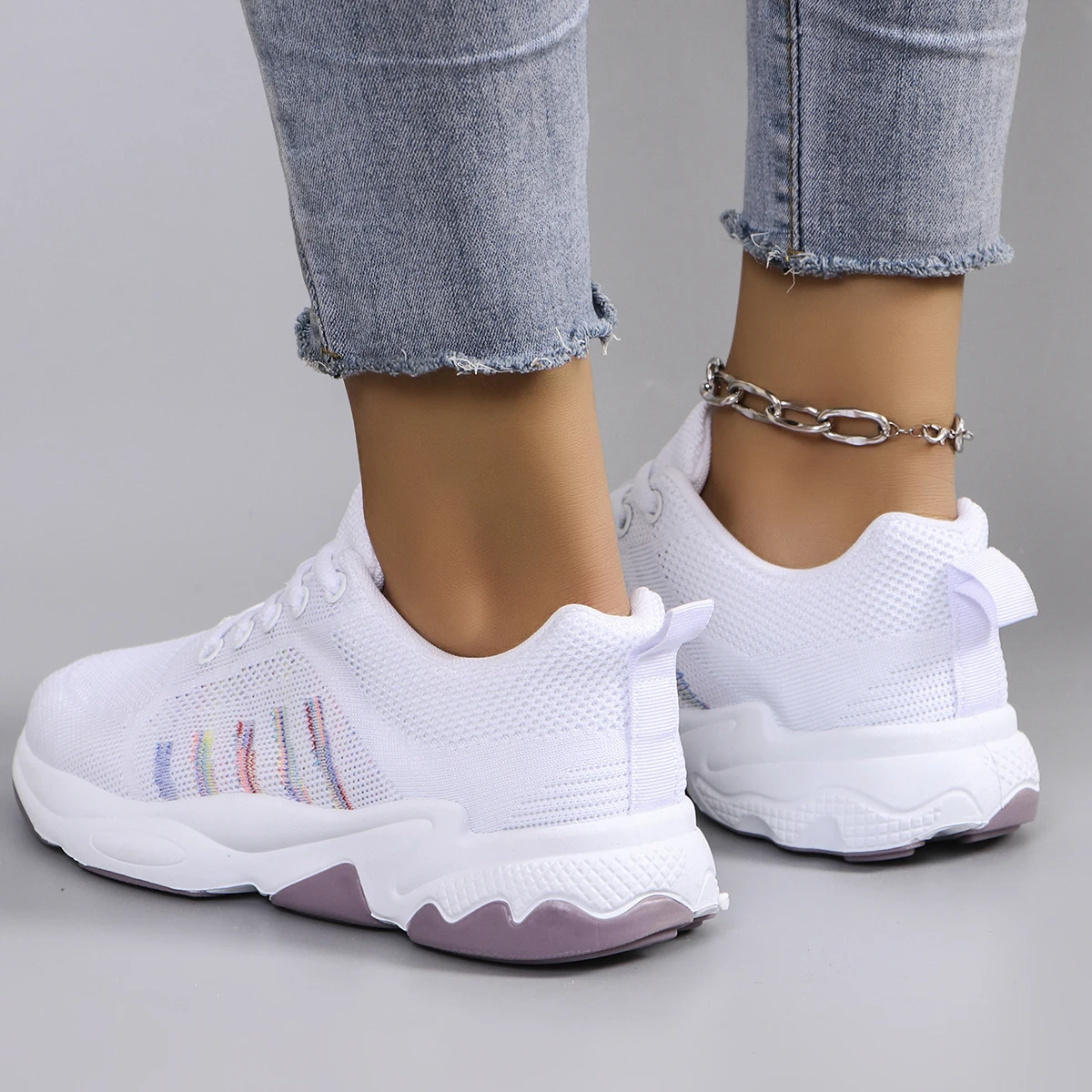 Spring new women\'s sports shoes, fashionable, breathable, lightweight, non-slip, wear-resistant, casual sports shoes, flat shoes