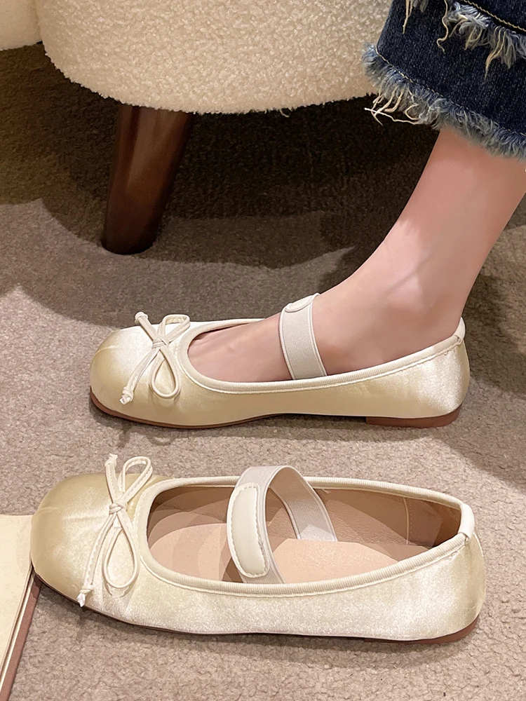 

Женская обувь во французском стиле, новинка 2024, весенне-осенние балетки с неглубоким бантом, дышащая удобная легкая обувь на мягкой подошве