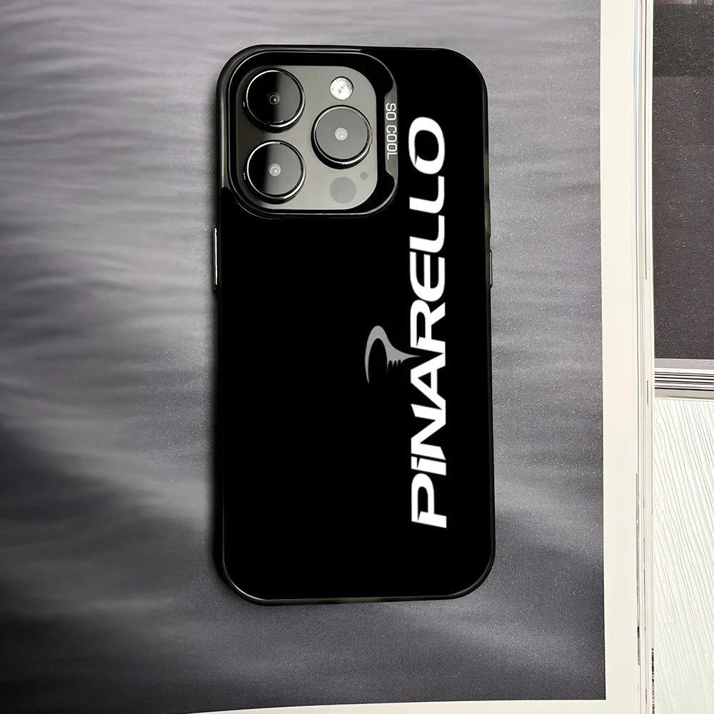 P-pinarello-funda de teléfono para bicicleta, carcasa moderna de color blanco y negro para IPhone 16, 15, 14, 13, 12 Pro Max, 11, 2024