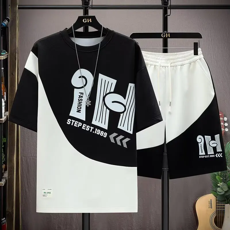 

Korean Youth Tracksuits New Summer Men's Sports Sets Harajuku T-shirt Shorts 2 Piece Set Men Clothing Designer Clothes Men