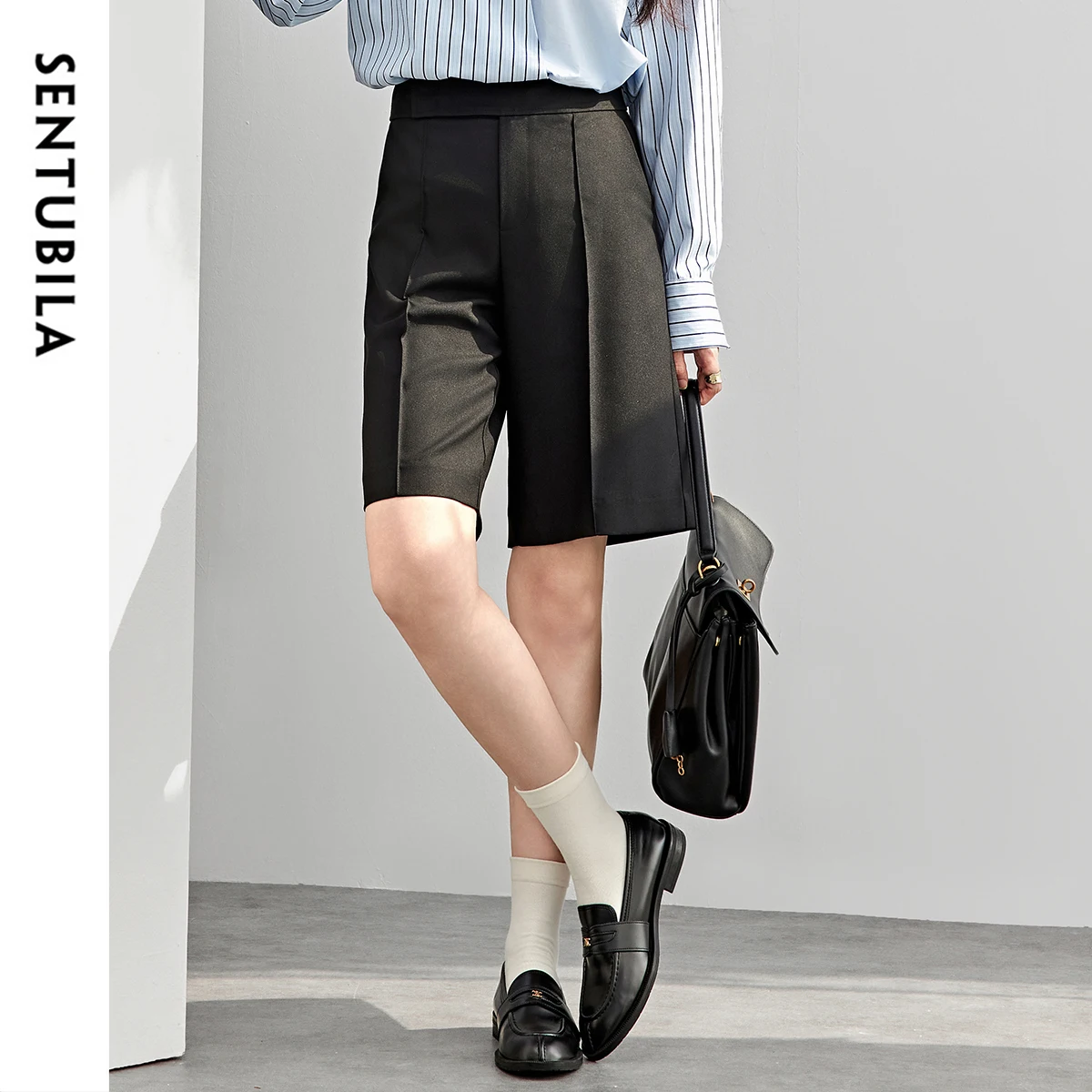 SENTUBILA Straight Shorts for Women Spring 2025 Casual Vintage Office Lady High-waist Pockets Knee-length Shorts 151K57966