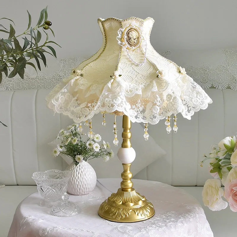 european-desk-lamp-bedroom-bedside-lamp-french-pastoral-light-luxury-princess-lace-ins-girl-heart-girl-romantic-and-warm
