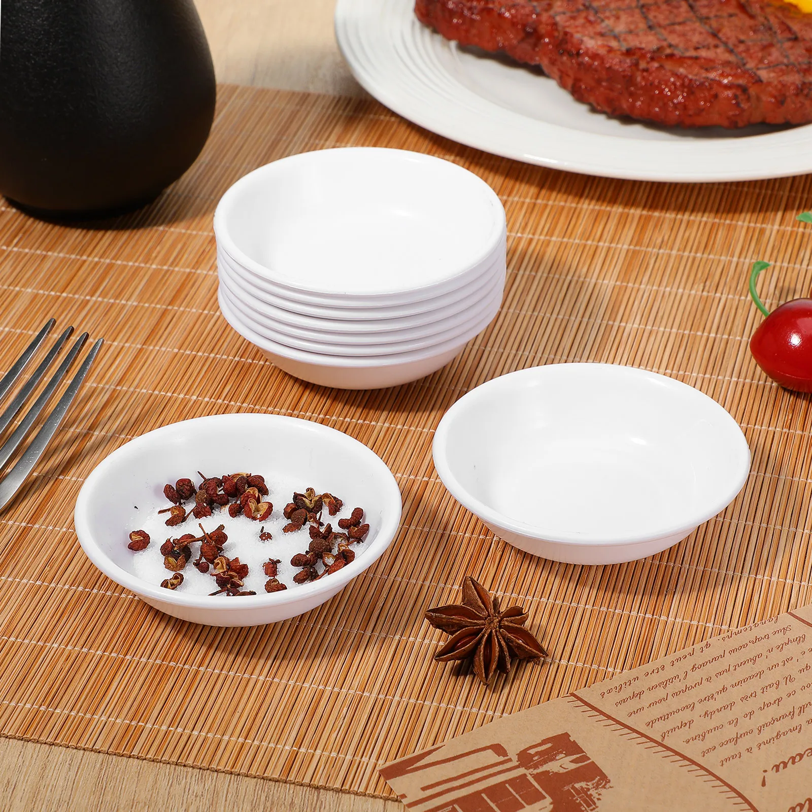 

20pcs White Mini Sauce Bowls Plastic Condiment Dishes For Sushi Vinegar Soy Sauce Dipping Kitchen Party Bbq Appetizer Serving