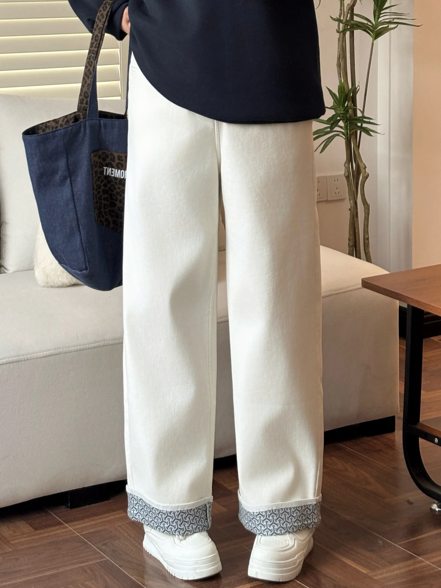 

plus Size Women's Winter New Style Wide Leg Pants Fleece Lined Denim Straight Cut for Pear Shaped Body Color Block Trendy