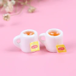 Minitaza de café para casa de muñecas, vajilla en miniatura para cocina, habitación, comida y bebida, accesorios para muñecas, 2 unidades por lote