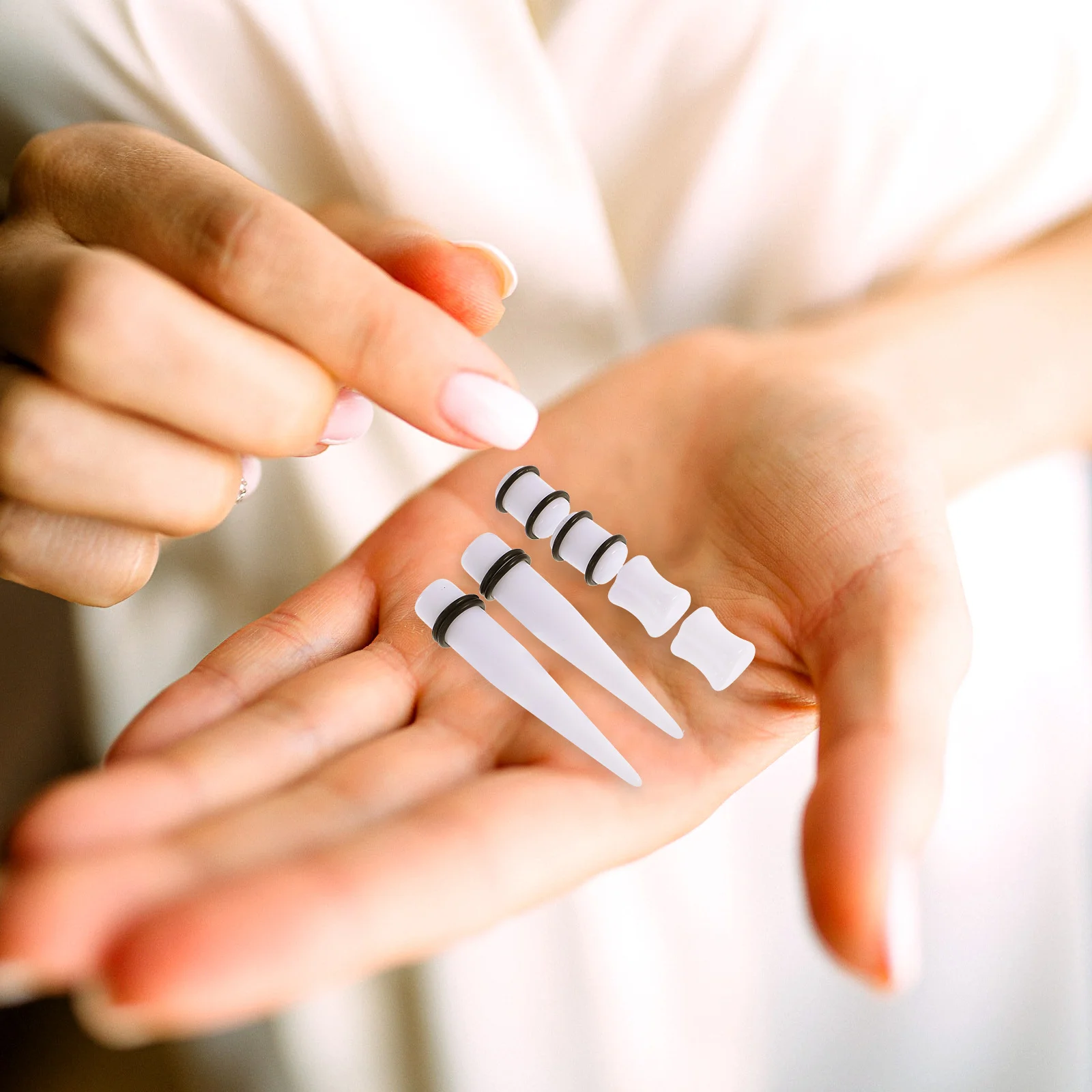 

48Pcs Heart Shaped Ear Gauges Set Acrylic Taper Plugs Different Sizes Stretching Kit Soft Comfortable Ear Accessories