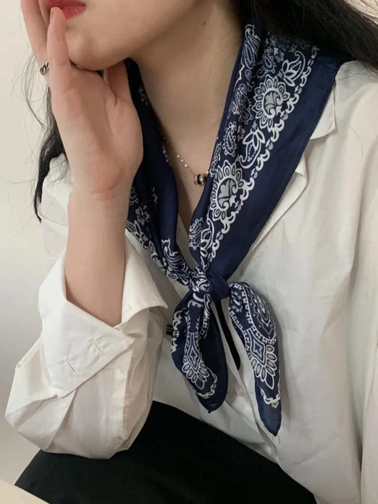 Vintage Blue Silk Square Scarf Women Satin Shawl Wrap Hijab Female Hair Band Wrist Luxury Headkerchief 70*70cm Echarpe Bandana