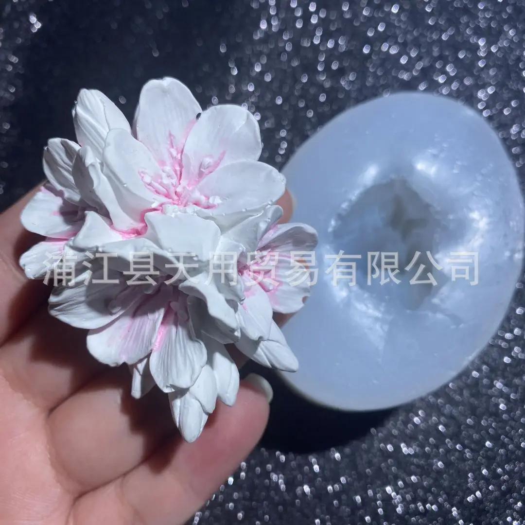 3D Three-Dimensional Rose Flower with Leaves Aromatherapy Gypsum Mold Fondant Car Clay Epoxy Mould Decoration 17-204