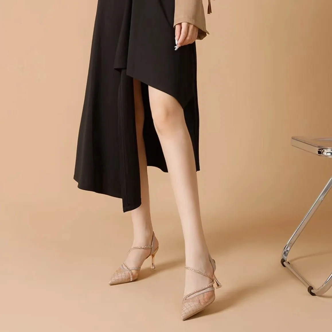 High-heeled Sandals Women's Summer 2023 New Girl Rhinestone Pointed Shallow Mesh Shoes Fashion Joker Fine Single Shoes.