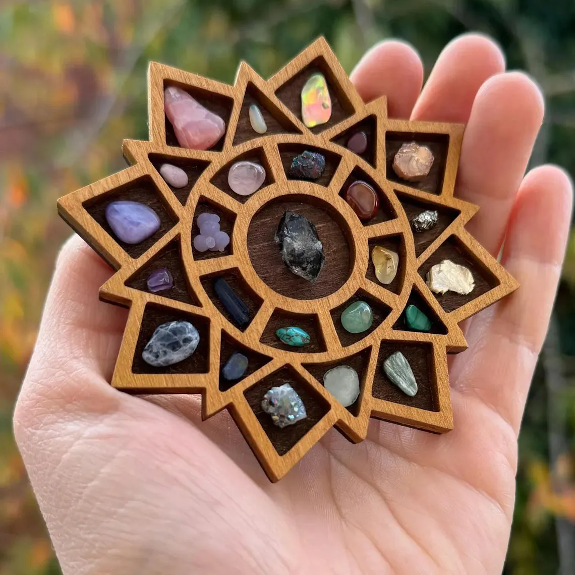 

Wooden Mini Jewelry Rack Mini Rare Antique Rack Home Desktop Fun Ornament Wooden Crafts Creative Storage Box Ornament Decoration