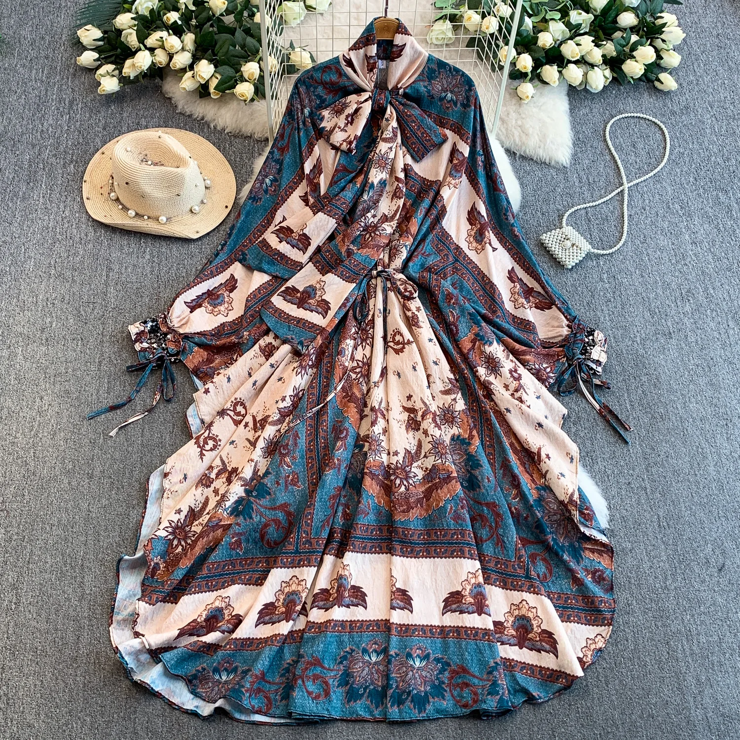 

New Spring European American Retro Style Print Irregular Big Swing Dress Temperament Bow V-neck Bat-sleeved Robe Chic Vestido