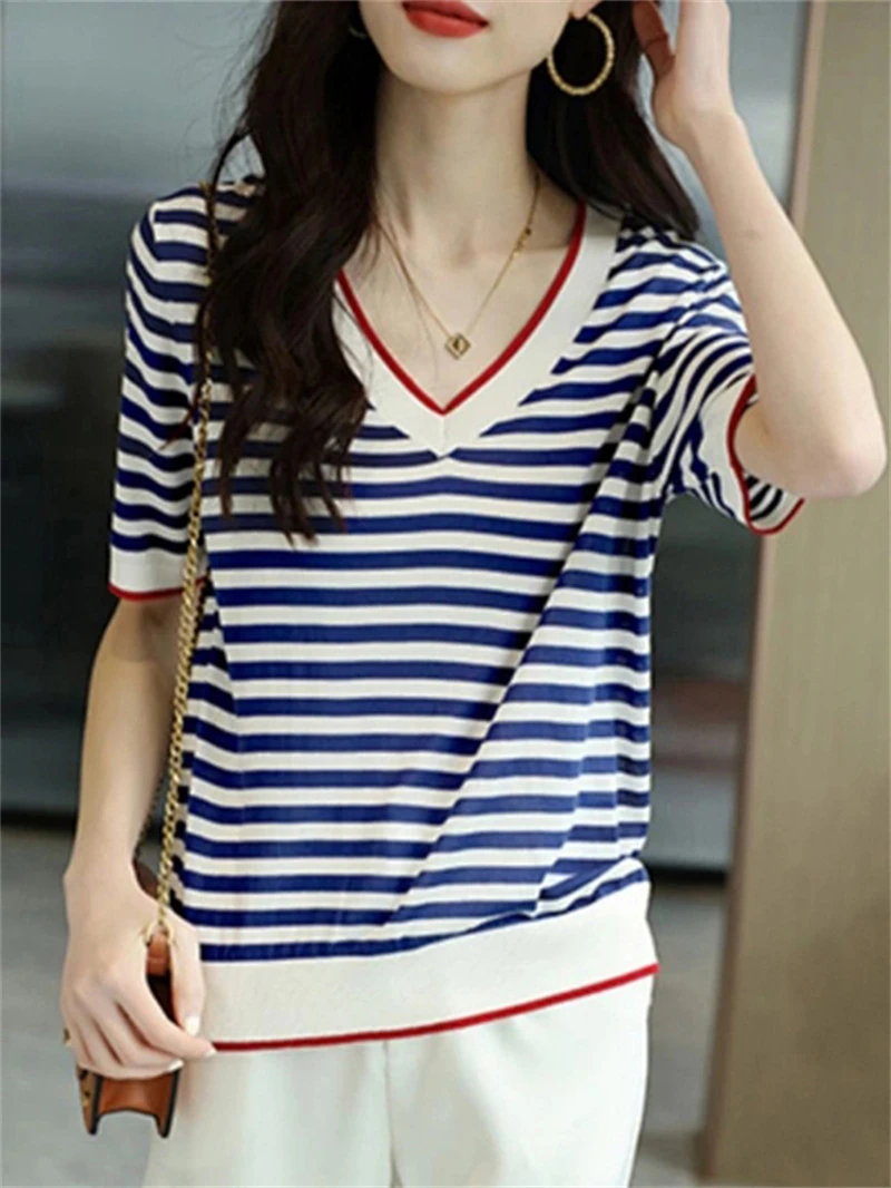 Summer New Contrast Stripe Short sleeved T-shirt Women\'s V-neck Knitwear Women\'s Top 7533