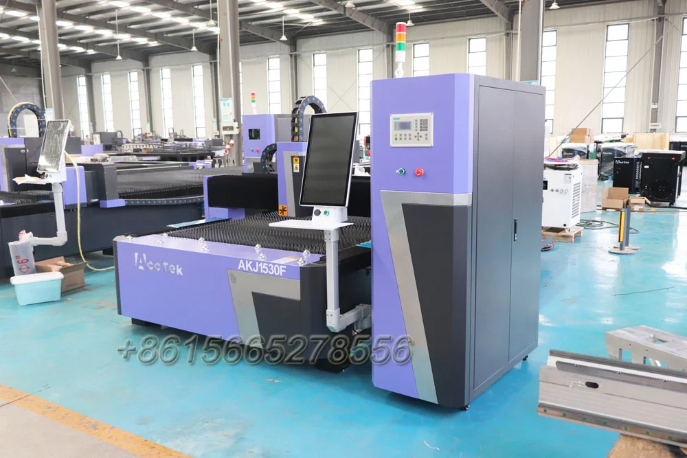 AccTek 3kw 3015 Fiber Optic Equipment Laser Cutter Carbon Metal Fiber Laser Cutting Machines For Stainless Steel