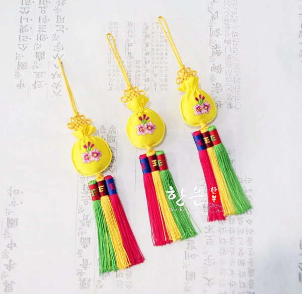 

Hanbok Pendant Korean Original Imported Blessing Bag Pendant New Hanbok Pendant One Price