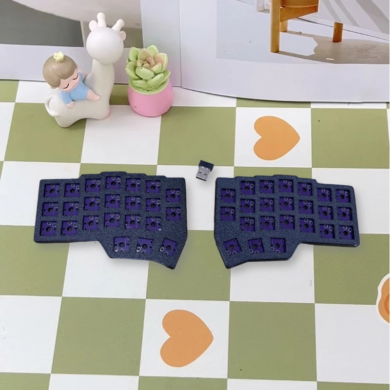 W-CORNEV4.1 Split Keyboard 2.4G Wireless Low Profile Hot Swap Customized Ergonomic Keyboard Gaming Office Mechanical Keyboard - Image 6